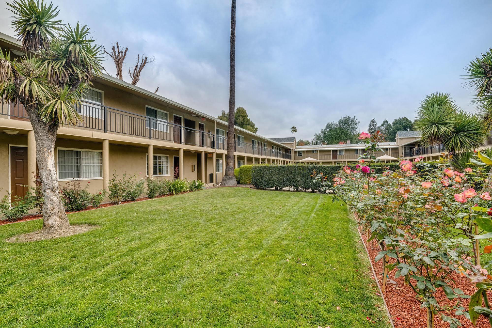 Rose Garden Inn - San Jose Airport Exterior photo