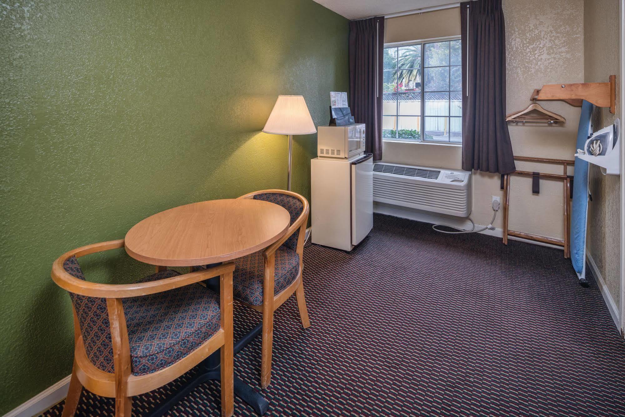 Rose Garden Inn - San Jose Airport Exterior photo